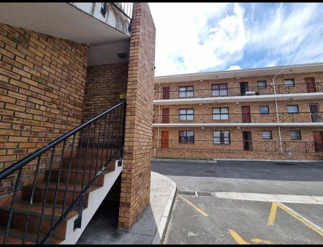 2 BEDROOM PROPERTY TO RENT IN ST DUMAS